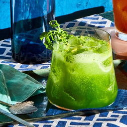 微醺新时尚 低酒精度鸡尾酒的健康益处与茶叶零售的优雅融合